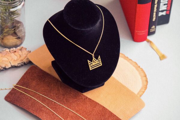 King Cooley x MMNYC.Studio Crown Necklace | Simple Crown Necklace | Minimal | Gold Crown Necklace |Gift for kids | Gift for women