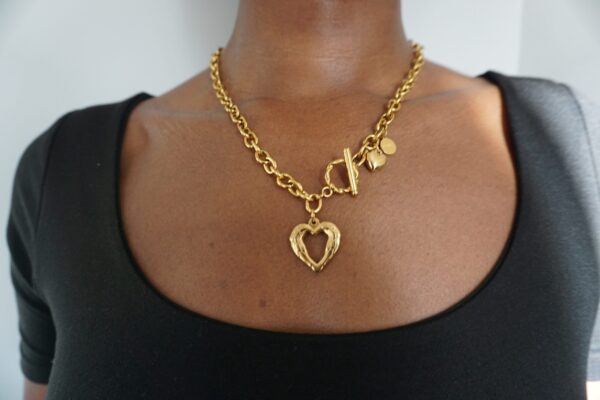 Sweetheart charm necklace