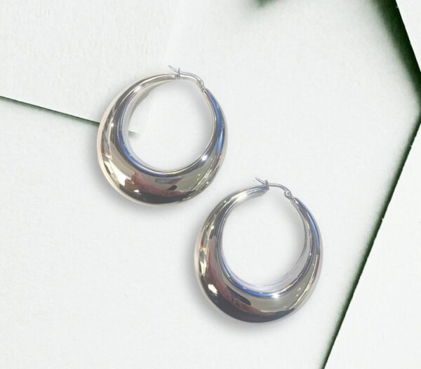Chunky Oval Hoops